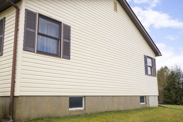 Dutch Lap Siding Repair in Blue Springs