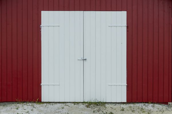 Pole Barn Siding Installation in Blue Springs